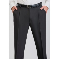 Pantalón de hombre con una...